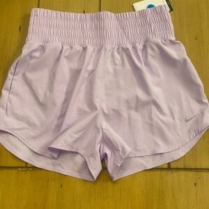 Nike Women’s Lavender Athletic Shorts High Waist Lined New Size large